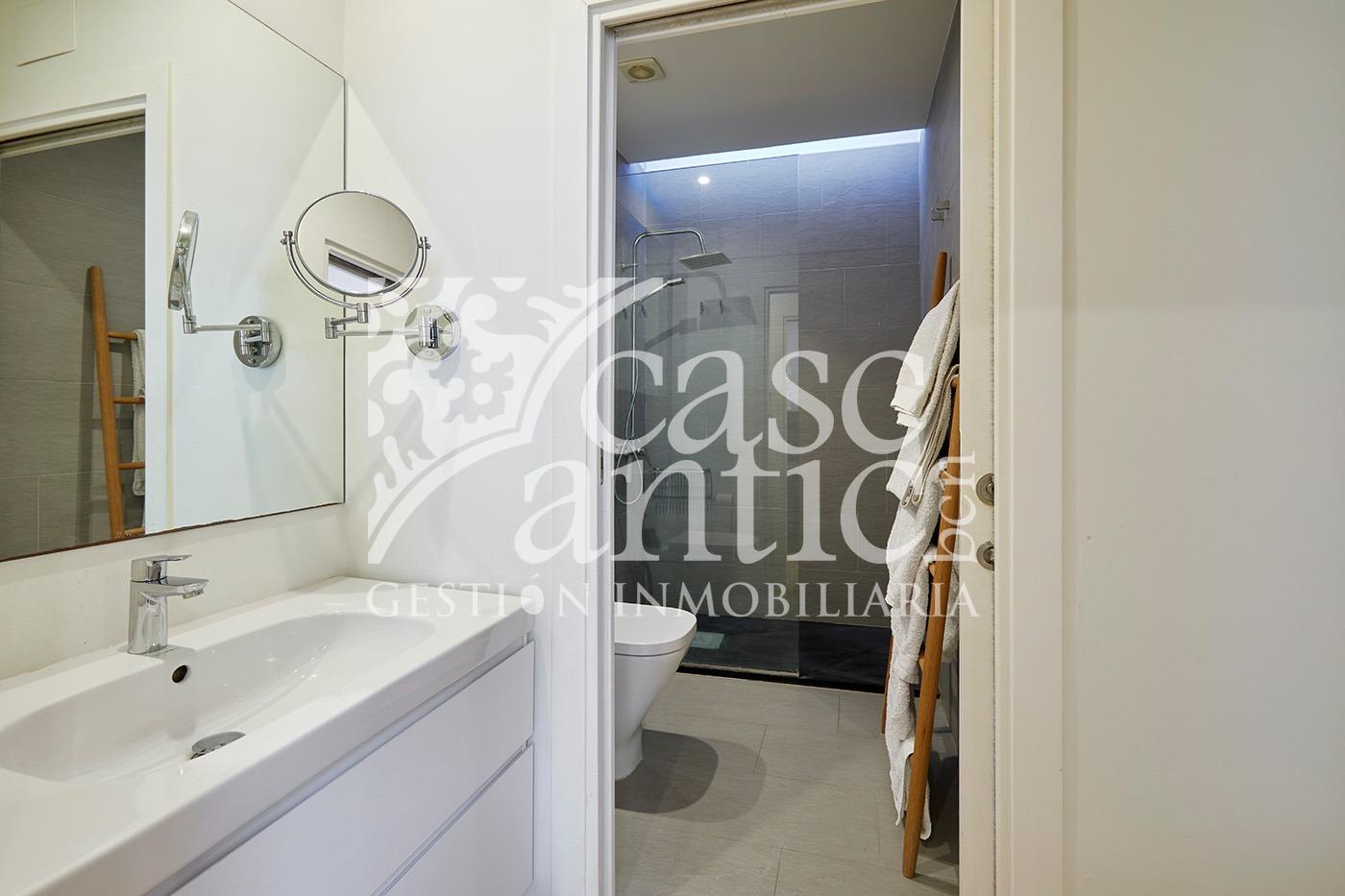1400