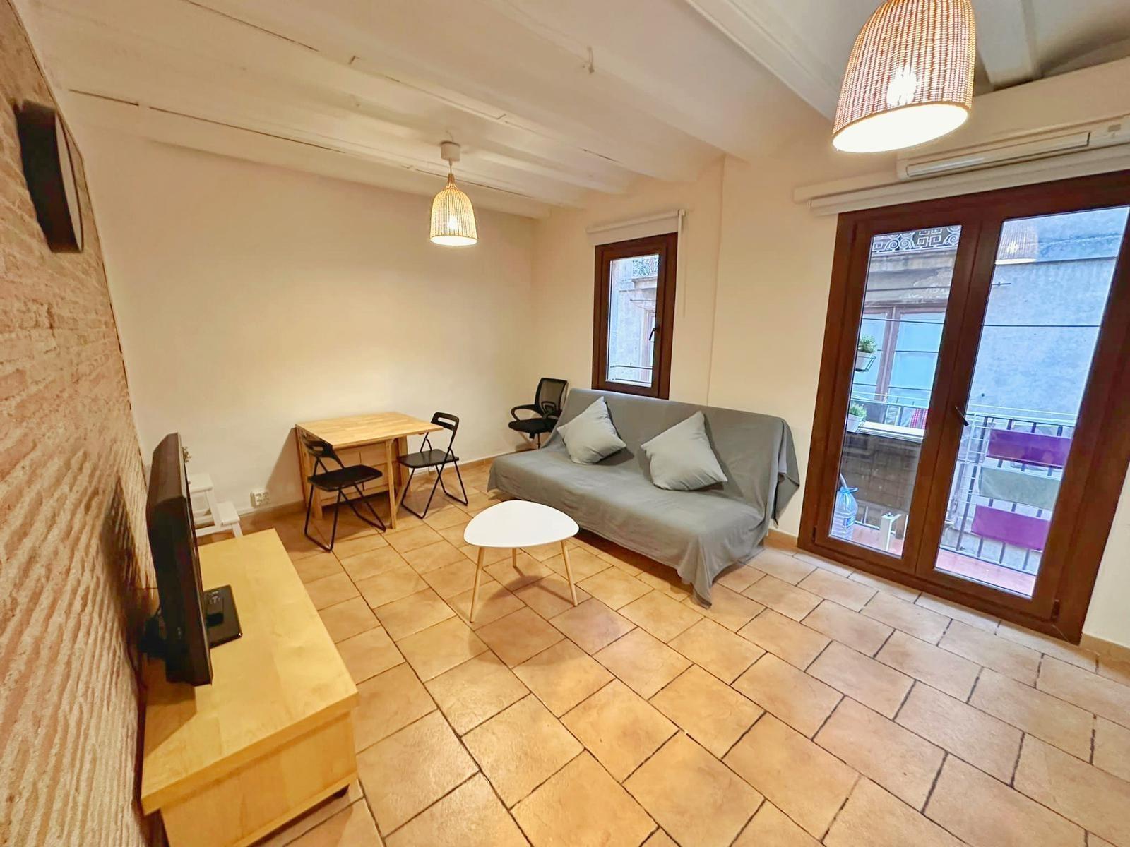 Atractivo Piso Reformado en El Raval, Barcelona – €159.000