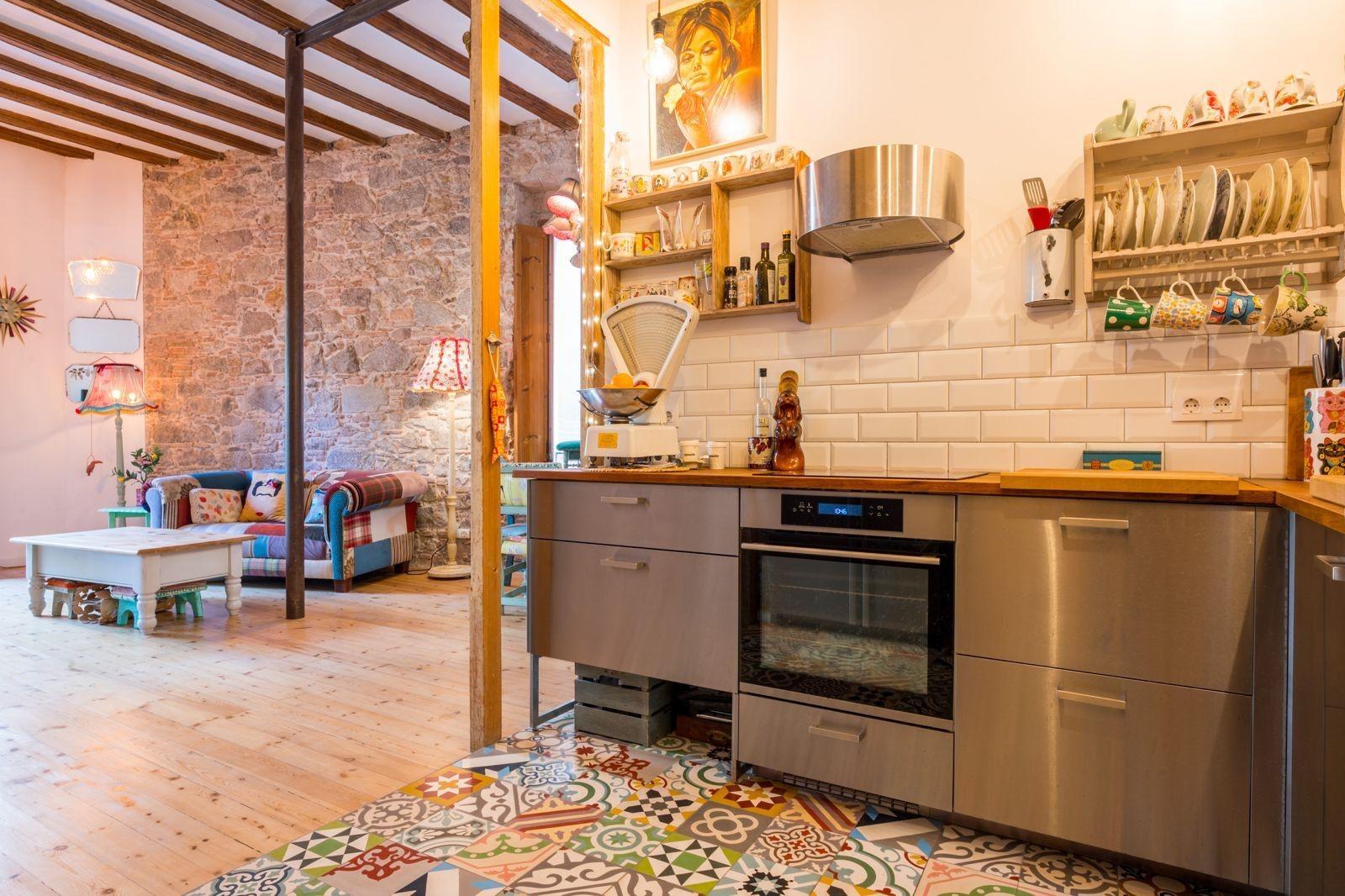 1600
